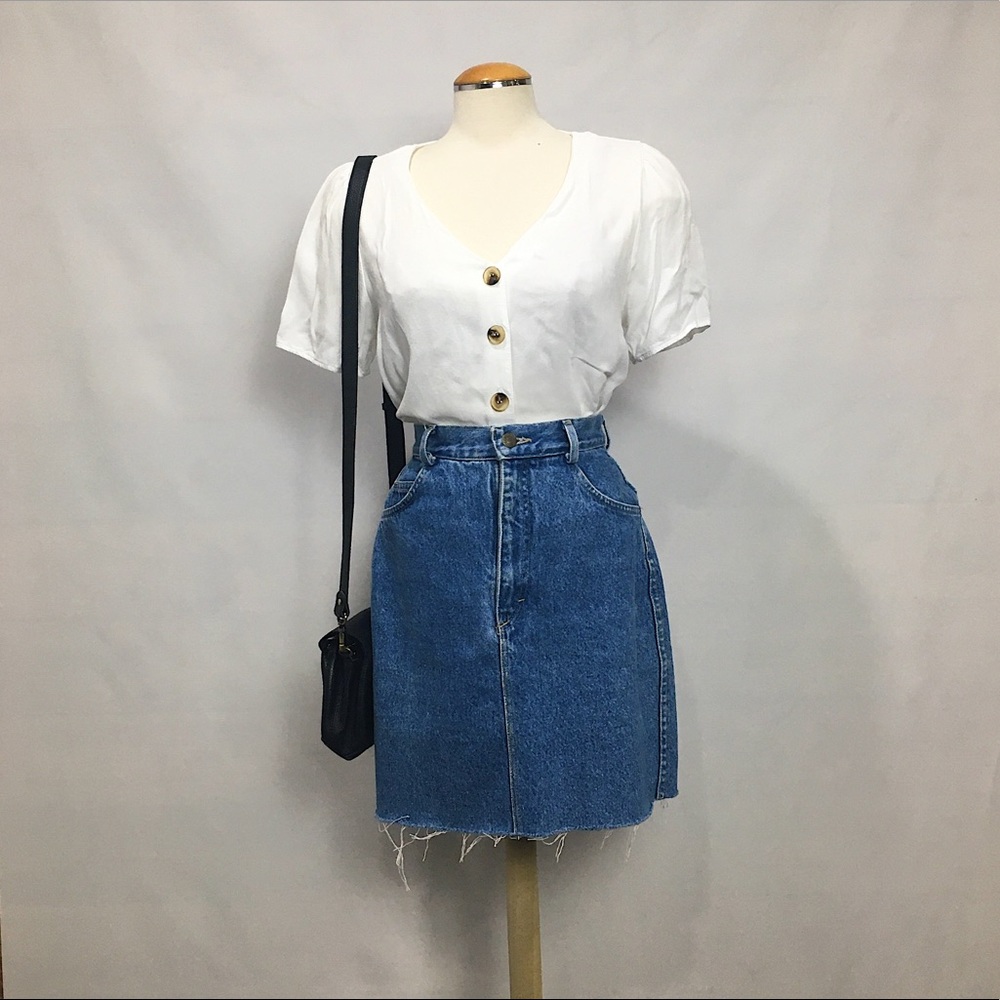 Urban Romantics White Button Down Blouse